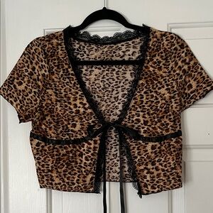Leopard Print Short Sleeve Top